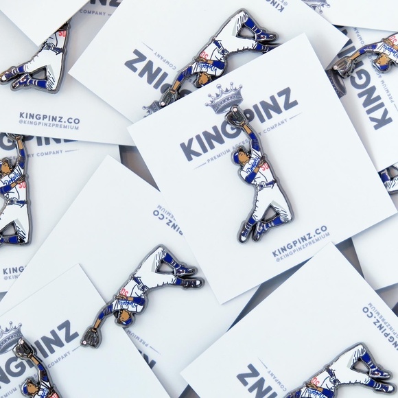 Mookie Betts Lapel Pin - Picture 2 of 2